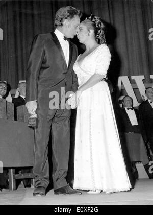 Elizabeth Taylor Auszeichnungen Ehemann Richard Burton Stockfoto