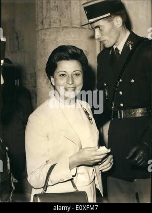 Sept. 09, 1966 - Ben Barka Trial: Die zweite Anhörung der Ben Barka Prüfung am Paris Hof Schwurgericht fand heute. Das Foto zeigt Marcelie Ranson, A bekannte Schauspielerin auf der Bühne, Member Of The Jury. Stockfoto