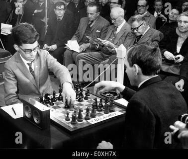 Großmeister Henrique Mecking und Yuri Balashov antreten auf dem internationalen Schach-Kongress Stockfoto