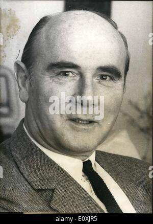 2. Februar 1967 - Gunter Schweimer, 54 Jahre alt, ist seit 1. Januar 1965 Vorsitzender der nationalen Partei Deutschland NPD. Alre Stockfoto