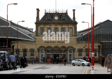 Preston Railway Station Ticket Büroeingang England UK Stockfoto