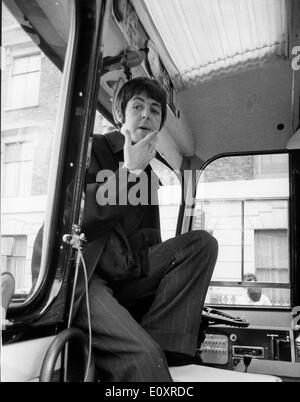 Beatle Paul McCartney auf der Magical Mystery Tour Stockfoto