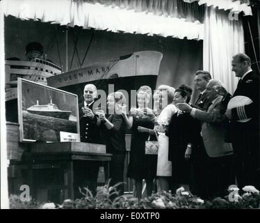 Sept. 09, 1967 - Queen Mary letzten transatlantischen Reise Scnes an Bord auf die erste Hälfte der Reise von New York.: Liner Queen Mary hat im erste Halbjahr ihre letzte Runde Reise abgeschlossen, als sie nach New York gestern von Southampton kam. Es war 1, 00 Mal sie den Atlantik überquert hatte. Sie ist New York lassen sich heute für die hin-und Rückfahrt nach Southampton vor ihrer Reise in den Ruhestand in Long Beach, Kalifornien Stockfoto