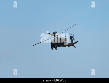 Britische Armee-Luft-Korps AgustaWestland WAH - 64D / Apache Longbow AH1 Kampfhubschrauber. Essex, UK Stockfoto