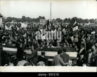 31. Mai 1968 - marschierten 600.000 Menschen vom Place De La Concorde, de l ' Etoile um ihre Unterstützung für General de Gaulle zeigen zu platzieren. Stockfoto