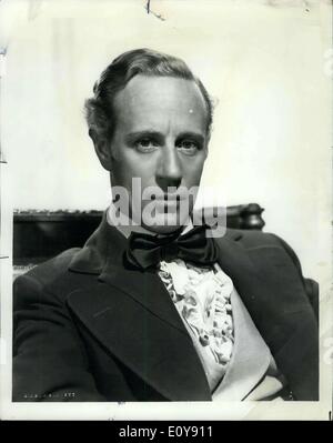 23. Mai 1969 - Leslie Howard als Ashley Wilkes in ''Gone with the Wind''. Gone With The Wind mit Clark Gable, Vivien-Leigh, leslie Howard und Olivia de Havilland wird nun von Metro-Goldwyn-Mayer für die erste größere Dimension zum denkwürdigsten Bild aller Zeiten veröffentlicht. Die auf Margaret Mitchells Pulitzer-Preis-prämiertem Roman basierende und in Technicolor mit einer Besetzung von Tausenden gefilmte Nickproduktion von David O. Sel wurde von Victor Fleming aus einem Drehbuch von Sidney HowardRegie geführt. Stockfoto