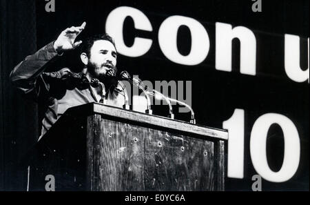 Führer Fidel Castro spricht auf Konferenz Stockfoto