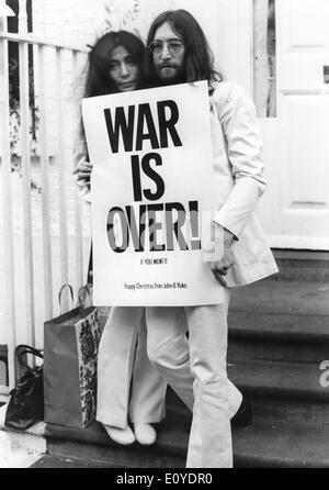 John Lennon und Yoko Ono protest Stockfoto