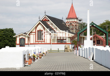 Anglikanische Kirche St. Faiths und Soldatenfriedhof in Rotorua Neuseeland Stockfoto