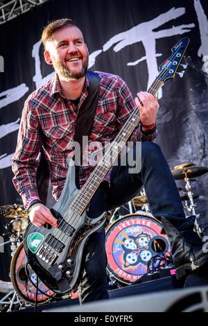 Columbus, Ohio, USA. 16. Mai 2014. Südafrikanische post-grunge/Alternative-Metal-Band Seether auf der Bühne beim Festival Rock On The Range in Columbus, Ohio. Bandmitglieder: SHAUN MORGAN, DALE STEWART, JOHN HUMPHREY, BRYAN WICKMANN © Igor Vidyashev/ZUMAPRESS.com/Alamy Live-Nachrichten Stockfoto