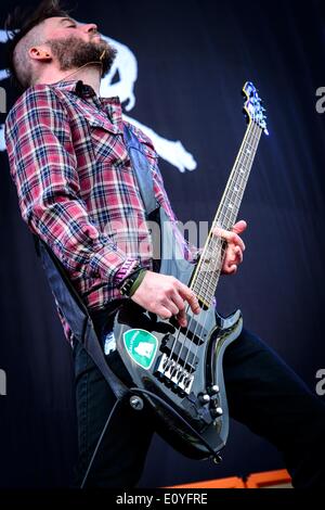 Columbus, Ohio, USA. 16. Mai 2014. Südafrikanische post-grunge/Alternative-Metal-Band Seether auf der Bühne beim Festival Rock On The Range in Columbus, Ohio. Bandmitglieder: SHAUN MORGAN, DALE STEWART, JOHN HUMPHREY, BRYAN WICKMANN © Igor Vidyashev/ZUMAPRESS.com/Alamy Live-Nachrichten Stockfoto