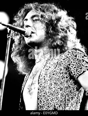 LED Zeppelin-Sänger Robert Plant in Konzert Stockfoto