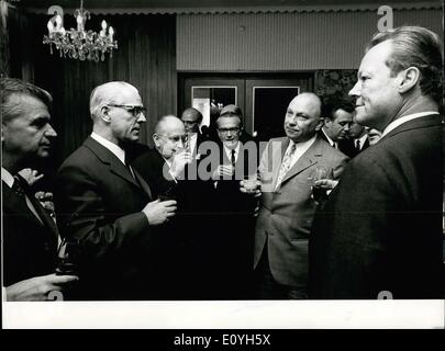21. Mai 1970 - trifft Kanzler Brandt Ministerpräsidenten Willi Stoph in Kassel. (c) Stockfoto