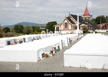 Anglikanische Kirche St. Faiths und Soldatenfriedhof in Rotorua Neuseeland Stockfoto