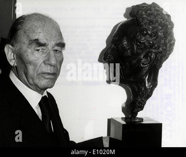 ARNO BREKER deutscher Bildhauer, am besten bekannt für seine öffentliche Arbeiten in Nazi-Deutschland. Stockfoto