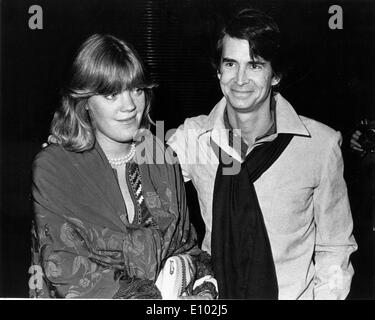 Anthony Perkins und Berry Berenson am blauen Engel Stockfoto