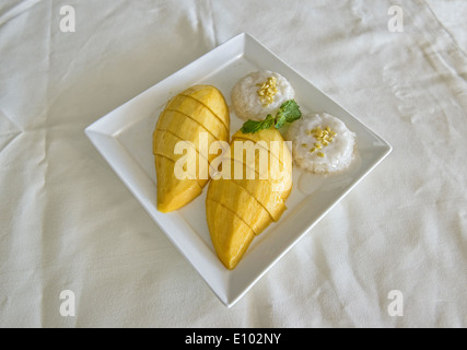Mango und Klebreis, beliebt in Bangkok, Thailand Stockfoto