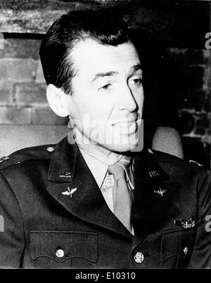 Schauspieler James Stewart in Militäruniform Stockfoto