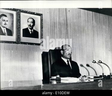 7. Juli 1972 - Präsident Sadat endet sowjetische Militärmission: Präsident Sadat Ägyptens letzte Woche beschlossen, die Mission des sowjetischen Experten und Berater in Ägypten zu beenden. Der Präsident, der war ein Treffen der Bewältigung angekündigt, dass die militärischen Anlagen und Ausrüstung gesetzt bis in ägyptischem Boden nach dem Juni 1967 Krieg, das alleinige Eigentum der Arabischen Republik Ägypten geworden war und unter Kontrolle der Streitkräfte war. Stockfoto