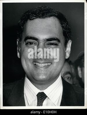 2. Februar 1973 - Rajiv Gandhi benannt allgemeine Sekretärin von The Congress Party New Delhi, Indien, 2. Februar 1983: Der Sohn von Premierministerin Indira Gandhi, Rajiv Gandhi, war ein General Secretary fuer ihre Übernachtung Kongress-Partei heute benannt. Die Ernennung gilt als Teil einer Regierung und Partei Reorganisation von Mrs Gandhi nach Wahl Niederlagen erlitten durch die Kongress-Partei in zwei Staaten begonnen. Foto zeigt Rajiv Gandhi Sohn von Premierministerin Indira Gandhi fotografiert bei einem kürzlichen Besuch in den Vereinigten Staaten. Stockfoto