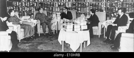 Henry Kissinger mit Mao Zedong im meeting Stockfoto