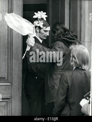 3. März 1973 - Vorsichtsmaßnahmen am Bow Street Hof. Sicherheitsvorkehrungen werden wurden am Bow Street, wo sieben Männer und drei Stockfoto