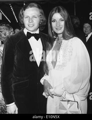 Schauspielerin Jane Seymour mit Michael Attenborough Stockfoto