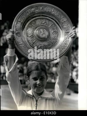 7. Juli 1974 - Chris Evert USA ist der 1974 Wimbledon Damen Einzel-Sieger: Chris Evert USA gewann die Damen-Einzel-Titel Stockfoto
