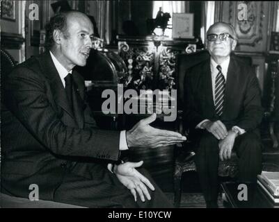 Sept. 06, 1974 - nach einem Treffen mit Premierminister Jacques Chirac, Mavros (Griechenlands Minister für auswärtige Angelegenheiten) traf mit dem Präsidenten im Elysée-Palast. Stockfoto