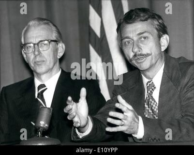 Sept. 09, 1974 - Skylab Astronaut In London.: Dr. Owen K. Garriott, verbrachte zwei Monate ist Platz letztes Jahr als die Wissenschaft-Pilot Stockfoto