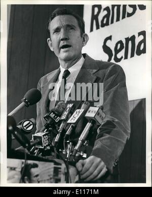 3. März 1976 - ehemalige US Attorney General Ramsey Clark kündigt offiziell seine Kandidatur für den US-Senat Sitz aus New York die derzeit James Buckley stattfindet. Frau Clark ist ein Democrar. Stockfoto