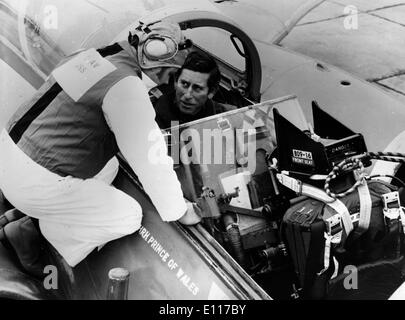 Prinz Charles ist in Naval Air Station eingewiesen. Stockfoto