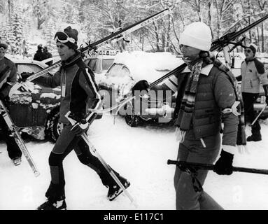 Prinz Charles und Lady Sarah McCroquodale ski Stockfoto