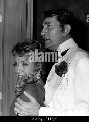 Schauspieler Danielle Darrieux und Jean-Claude Pascal-Co-star Stockfoto