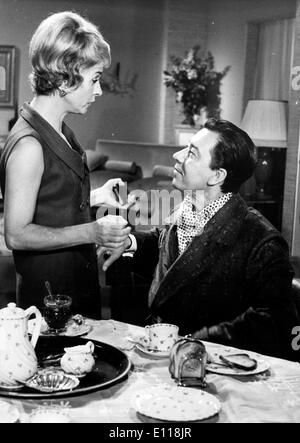 Schauspieler Danielle Darrieux und Paul Meurisse Co-star Stockfoto