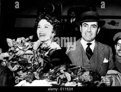 Schauspieler Tyrone Power und Linda Christian ankommen Stockfoto