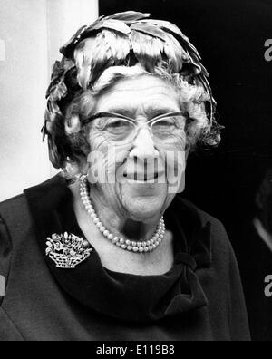 Schriftstellerin Agatha Christie feiert 80. Geburtstag Stockfoto