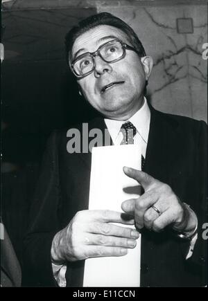 Sept. 09, 1976 - italienischen Ministerpräsidenten Giulio Andreotti, in Sitzung seiner Partei, der christlich-demokratischen Diskussion über die wirtschaftliche Situation in Italien gesehen. Stockfoto