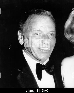 Nahaufnahme des Sängers Frank Sinatra auf ein Vorteil Stockfoto