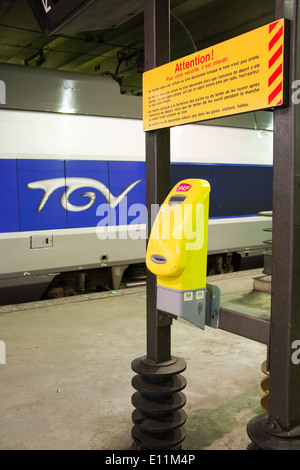 TGV Réseau Im Bahnhof Montparnasse, Paris, Frankreich - TGV Réseau im Bahnhof Montparnasse, Paris, Frankreich Stockfoto