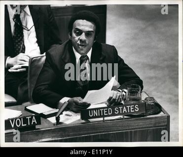 5. Mai 1979 - UNO Generalversammlung New York, New York, USA pro Rep, UN Andrew junge Deffending Recht von Südafrika über Namibia (Südwestafrika), in der Generalversammlung Debatte teilnehmen wurde Südafrika aus der Debatte ausgeschlossen. Stockfoto