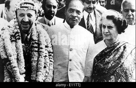 YASSER ARAFAT, Vorsitzender der Palästinensischen Befreiungsorganisation mit PM INDIRA GANDHI und NARASIMHA RAO. Stockfoto