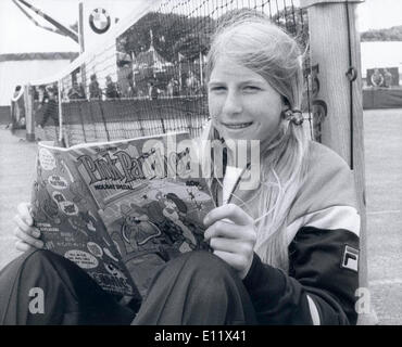 18. Juni 1980 - Eastbourne, England, Vereinigtes Königreich - leichte Lektüre für 15 jährige ANDREA JAEGER vor schlagen Rosemary Casales in der zweiten Runde des BMW Damen-Tennis-Turnier. Stockfoto