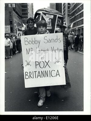 5. Mai 1981 - 5. Mai 1981? Demonstranten im britischen Konsulat in New York, protestieren gegen den Tod von Bobby Sands. Stockfoto