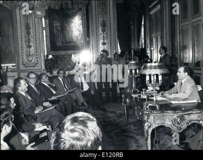 26. Mai 1981 - heute Gewerkschaften im Elysee-Palast! Mitterrand erhielt Vertreter der französischen demokratischen Confederation of Labor, die von Edmond Maire geführt wurden. Die CFDT Predigt Mäßigung, weil das unmittelbare Problem bleibt, um Lösungen für die gegenwärtige Krise zu finden. "Sie können nicht alles morgen" Stockfoto