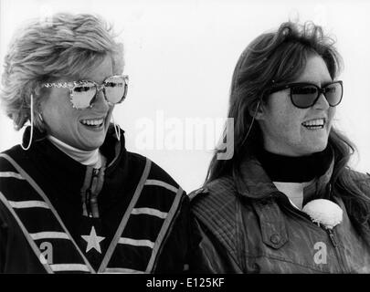 Prinzessin Diana und Duchess of York auf Skiurlaub Stockfoto