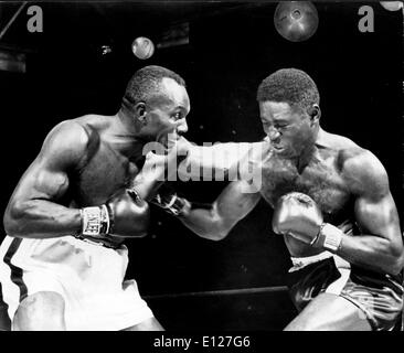 1. April 2009 - war London, England, Vereinigtes Königreich - Ezzard Mack Charles (7. Juli 1921 Ð 28. Mai 1975), ein US-amerikanischer Profiboxer und ehemaliger Schwergewichts-Champion der Welt. (Bild Kredit: KEYSTONE Bilder USA/ZUMAPRESS.com) Stockfoto