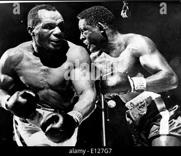 1. April 2009 - war London, England, Vereinigtes Königreich - Ezzard Mack Charles (7. Juli 1921 Ð 28. Mai 1975), ein US-amerikanischer Profiboxer und ehemaliger Schwergewichts-Champion der Welt. (Bild Kredit: KEYSTONE Bilder USA/ZUMAPRESS.com) Stockfoto