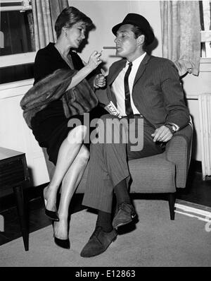 11. Dezember 2009 - Hollywood, Kalifornien, USA - Schauspieler GENE BARRY Stockfoto