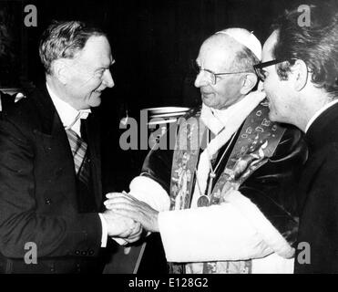 1. April 2009 - Vereinigtes London, England, Königreich - LIAM COSGRAVE. Liam Cosgrave (irischer Name: Liam Mac Cosgair, geb. 13. April 1920) diente als Taoiseach von Irland zwischen 1973 und 1977 und ist der Sohn von Cosgrave, Regierungschef von 1922 bis 1932). Liam Cosgrave ging die irische Politik im Jahr 1943 und behielt seinen Sitz bis zu seiner Pensionierung im Jahre 1981. (Bild Kredit: KEYSTONE Bilder USA/ZUMAPRESS.com) Stockfoto
